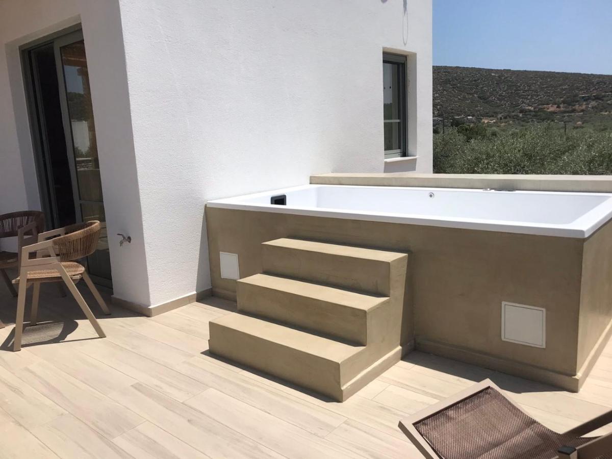 Azzure Luxury Suites 포토스 외부 사진