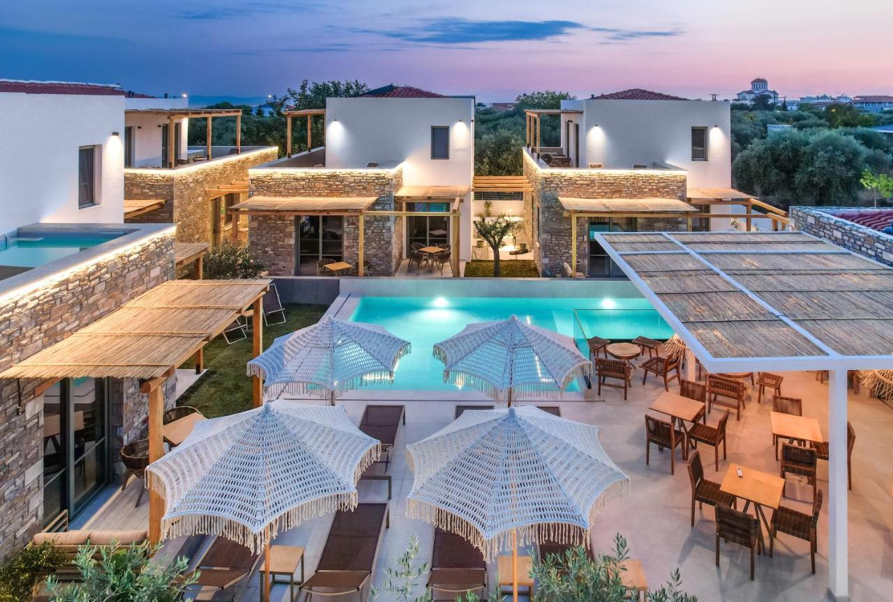 Azzure Luxury Suites 포토스 외부 사진
