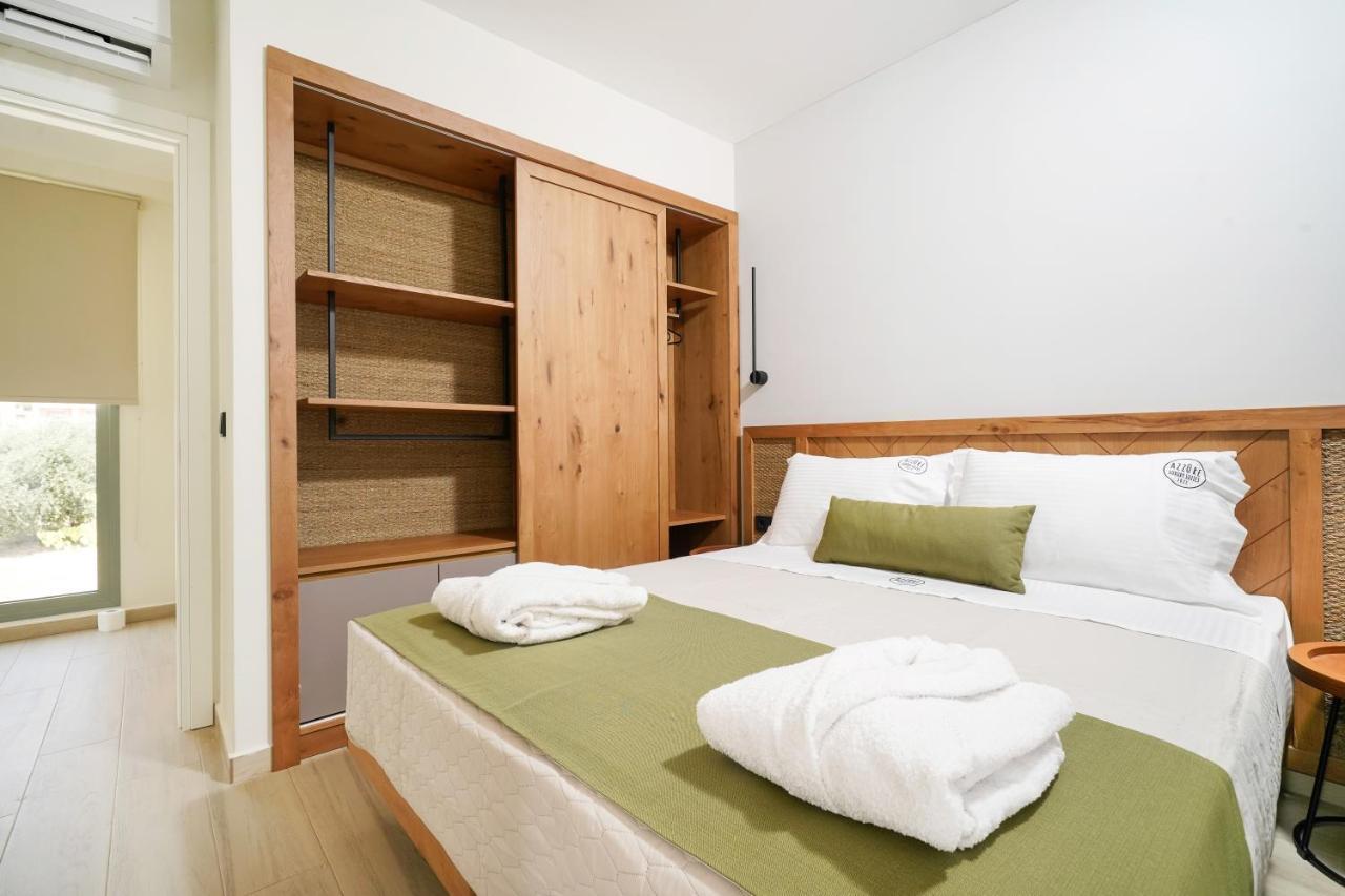 Azzure Luxury Suites 포토스 외부 사진