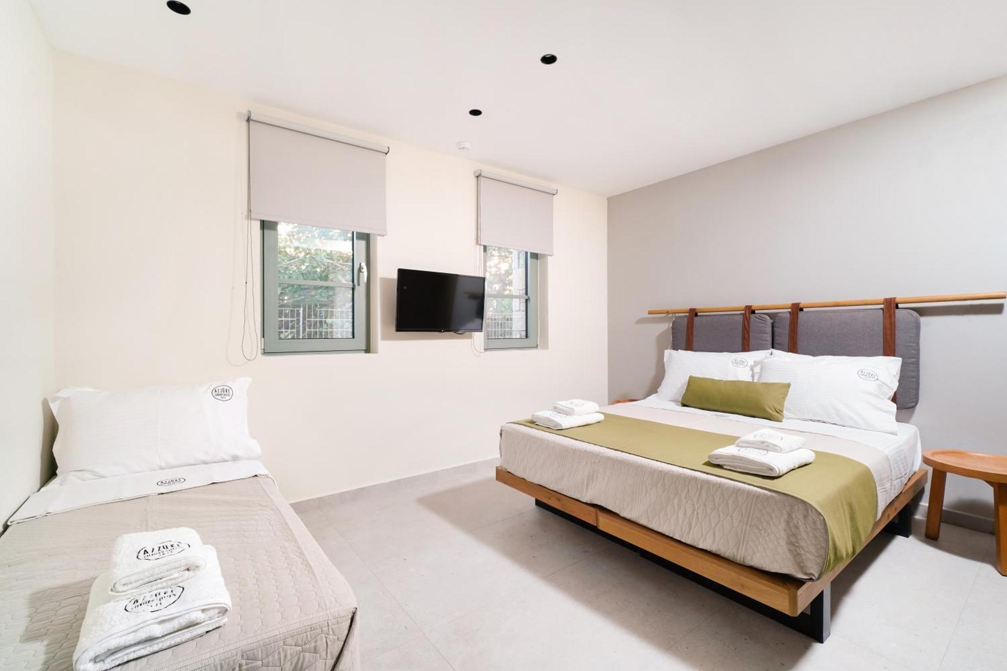 Azzure Luxury Suites 포토스 외부 사진